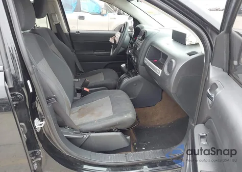 2015 Jeep Compass Sport z USA, uszkodzony, nr VIN 1C4NJCBAXFD273460